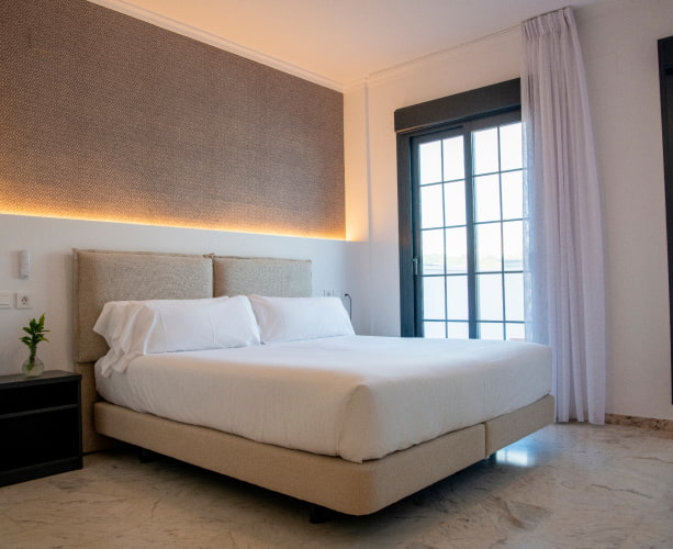 Habitacion Doble Superior Vista general de la Habitación Doble Superior del Hotel Los Molinilos, en Posadas, Córdoba